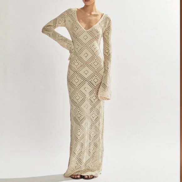 Elegant Cream Maxi Dress - Picture 1 of 8